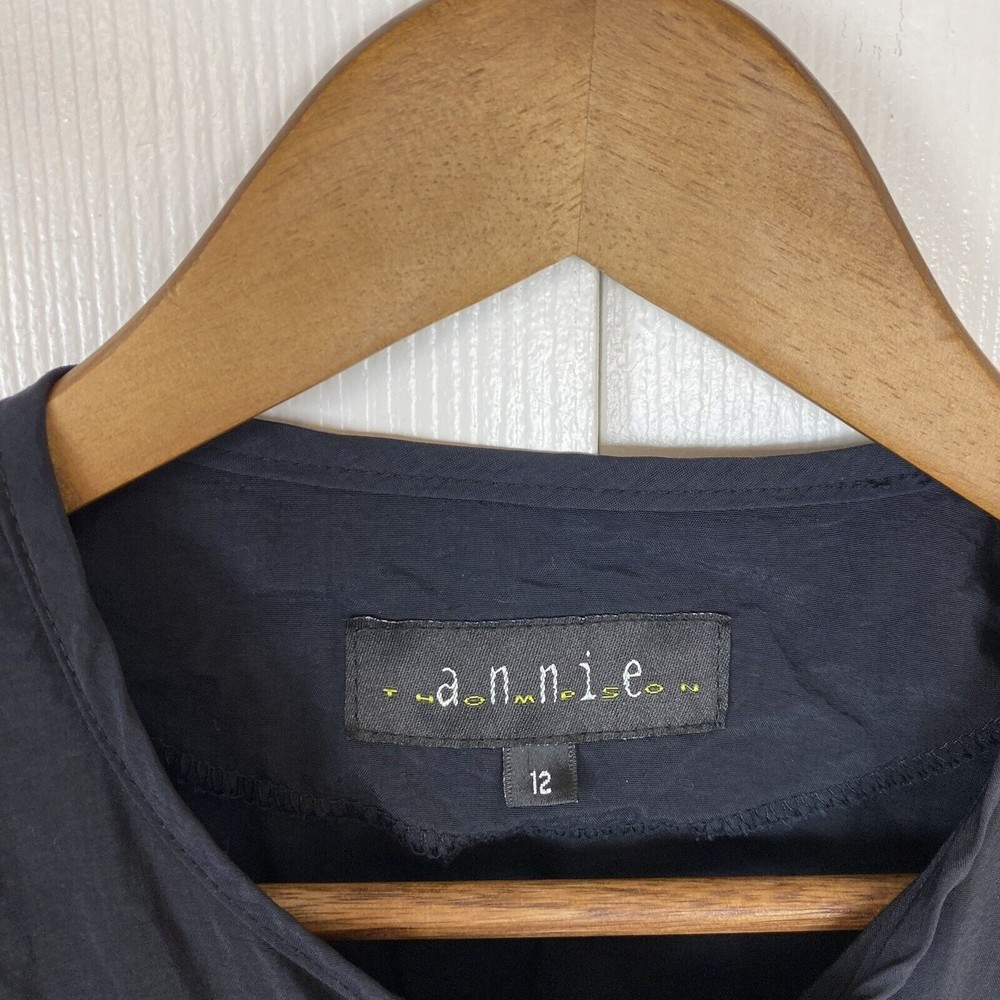 Annie Thompson Size 12 Black Cargo Dress Shift Artsy Art to Wear Utility Zipper - Picture 3 of 5